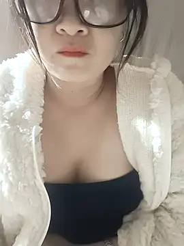 Snapshot of Paul-paul11 chatting on November 28, 2:39 pm Paul-paul11 online show from November 28, 2:39 pm