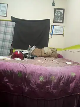 Sk3m veryhot online show from February 15, 7:35 pm