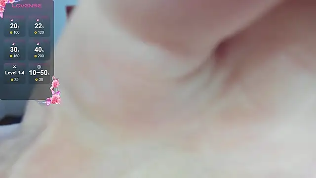 Snapshot of Cattie_w_ chatting on February 3, 1:16 am Cattie w online show from February 3, 1:16 am