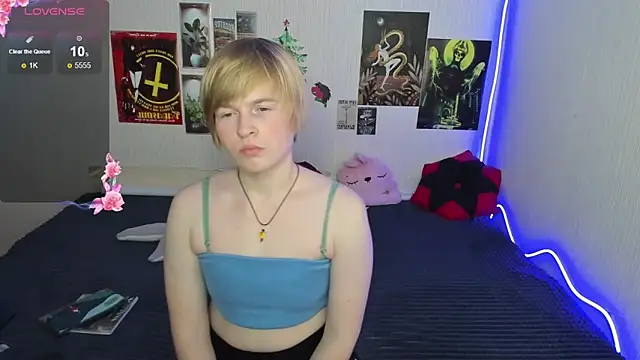 Cattie w  online show from January 17, 1:20 am