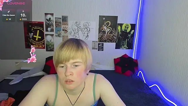 Snapshot of Cattie_w_ chatting on December 19, 1:09 am Cattie w online show from December 19, 1:09 am