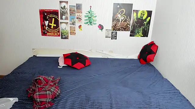 Cattie w  online show from March 27, 1:14 am