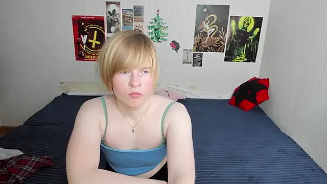 Cattie w  online show from March 26, 1:15 am