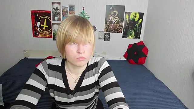 Cattie w  online show from March 24, 1:16 am