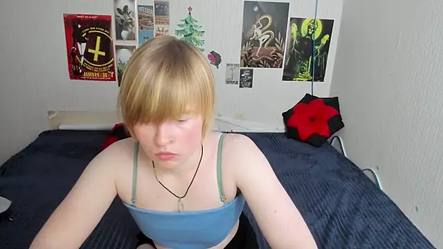 Snapshot of Cattie_w_ chatting on March 3, 1:12 am Cattie w online show from March 3, 1:12 am