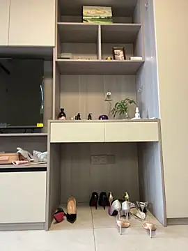 POS001 online show from March 19, 5:29 am