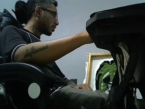 Snapshot of Astro_Game chatting on October 11, 9:10 am Astro Game online show from October 11, 9:10 am