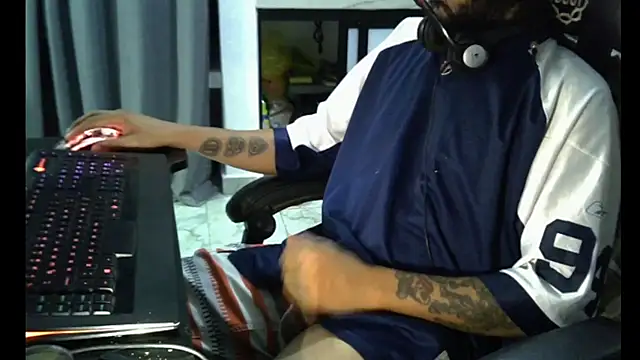 Snapshot of Astro_Game chatting on January 12, 6:09 am Astro Game online show from January 12, 6:09 am