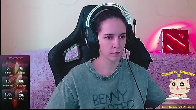 Irwi Tomboy online show from February 21, 1:35 pm