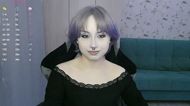 Snapshot of LeisaHopperstad chatting on May 30, 12:55 pm LeisaHopperstad online show from May 30, 12:55 pm