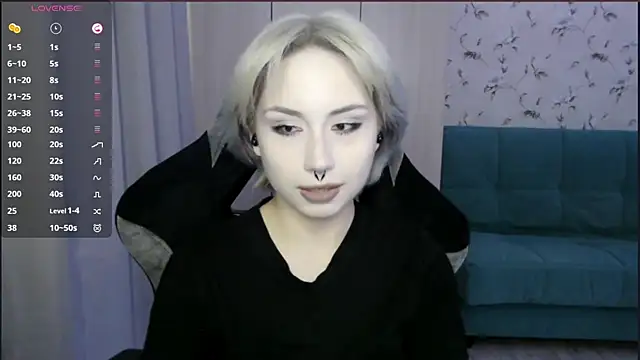Snapshot of LeisaHopperstad chatting on June 28, 3:29 pm LeisaHopperstad online show from June 28, 3:29 pm
