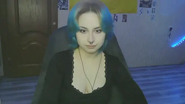 LeisaHopperstad online show from March 3, 2:13 pm