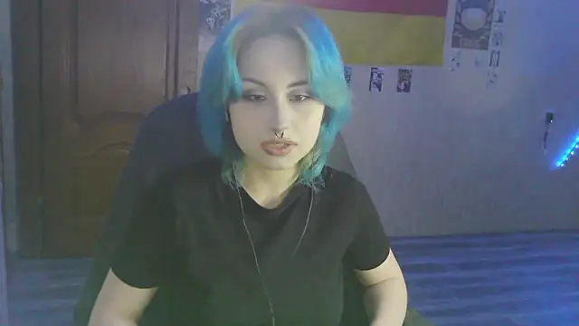 LeisaHopperstad online show from February 8, 2:15 pm