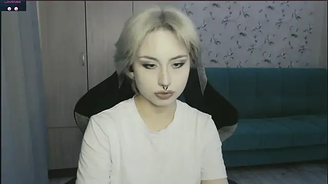 Snapshot of LeisaHopperstad chatting on June 30, 3:34 pm LeisaHopperstad online show from June 30, 3:34 pm