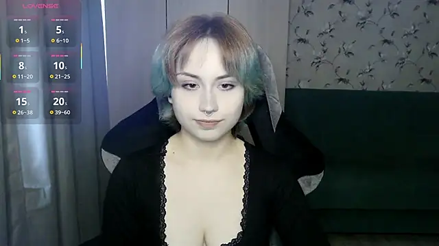 Snapshot of LeisaHopperstad chatting on May 15, 12:25 pm LeisaHopperstad online show from May 15, 12:25 pm