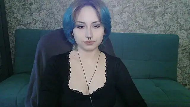 LeisaHopperstad online show from April 9, 2:23 pm