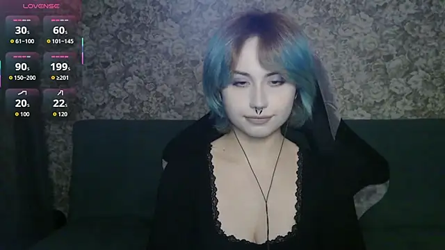 Snapshot of LeisaHopperstad chatting on April 18, 7:07 pm LeisaHopperstad online show from April 18, 7:07 pm