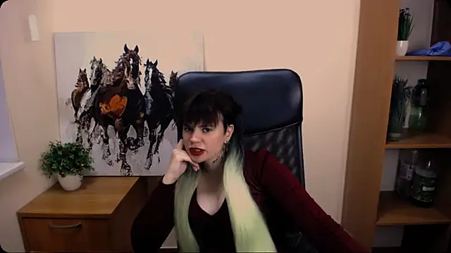 Snapshot of Dream_Caster_ chatting on October 11, 12:39 pm Dream Caster online show from October 11, 12:39 pm