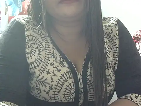 Snapshot of aarohee9 chatting on December 13, 8:04 pm aarohee9 online show from December 13, 8:04 pm