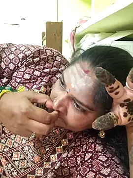 navyasree143 online show from February 15, 8:30 pm