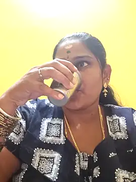 navyasree143 online show from September 27, 2:18 am