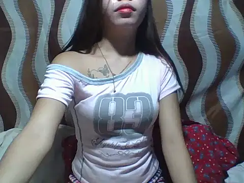 SweetPussie18x online show from March 22, 1:09 am