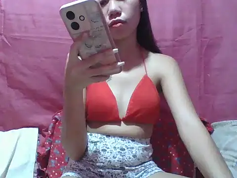 SweetPussie18x online show from April 3, 2:51 am