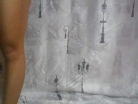 SweetPussie18x online show from December 14, 8:09 am