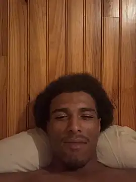 Snapshot of arcy973 chatting on June 19, 2:39 am arcy973 online show from June 19, 2:39 am