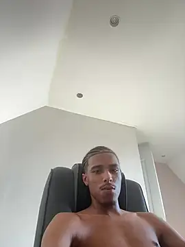 Snapshot of arcy973 chatting on June 27, 3:51 pm arcy973 online show from June 27, 3:51 pm