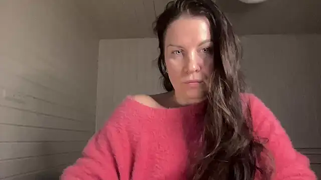 Snapshot of Tarivona chatting on February 1, 2:15 pm Tarivona online show from February 1, 2:15 pm