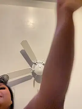 Snapshot of pmonie chatting on November 28, 2:06 pm pmonie online show from November 28, 2:06 pm