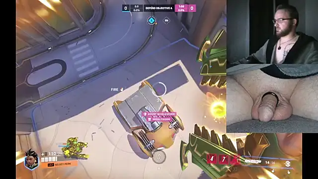 Snapshot of bear8t chatting on November 6, 4:27 am bear8t online show from November 6, 4:27 am