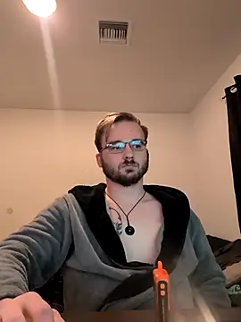 Snapshot of bear8t chatting on September 25, 9:37 am bear8t online show from September 25, 9:37 am