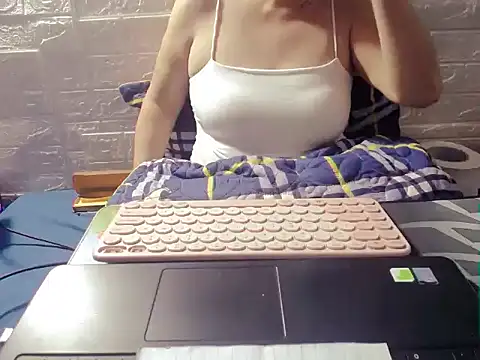 Snapshot of hyhy_99 chatting on October 28, 1:39 am hyhy 99 online show from October 28, 1:39 am