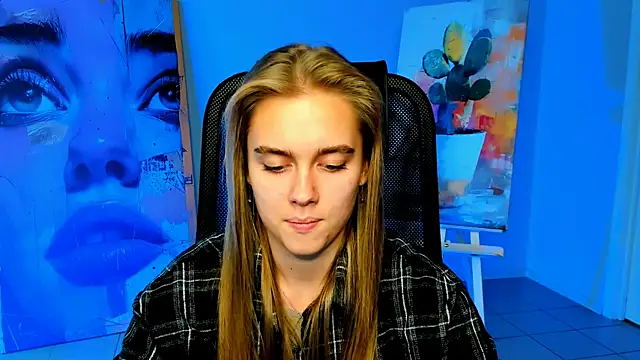 JuneWoods online show from October 12, 9:10 am