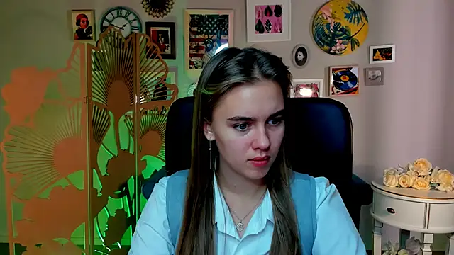 JuneWoods online show from October 13, 6:26 am