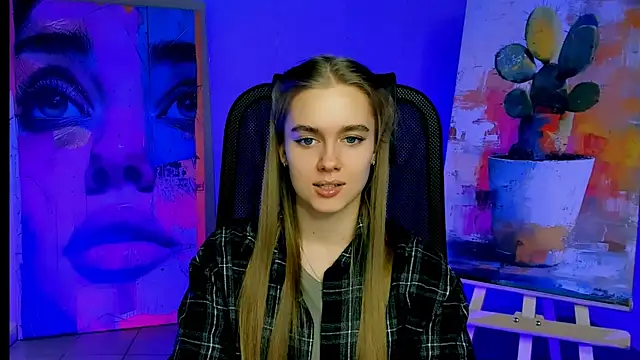 JuneWoods online show from March 2, 1:40 pm