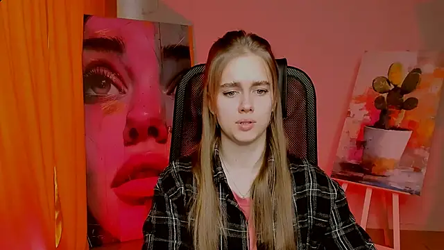 JuneWoods online show from April 16, 7:20 am