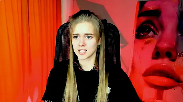 JuneWoods online show from March 23, 12:38 pm