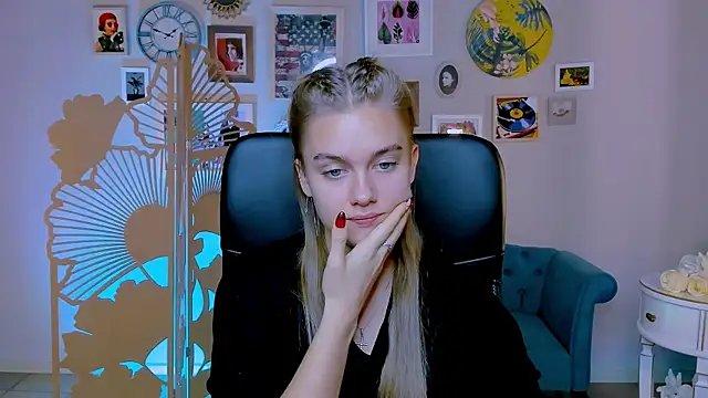 JuneWoods online show from October 2, 7:01 am