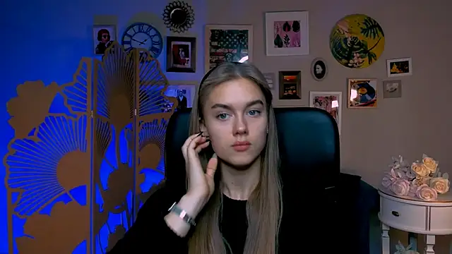 JuneWoods online show from November 10, 6:51 am