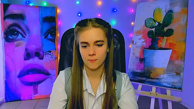 JuneWoods online show from February 26, 7:19 am