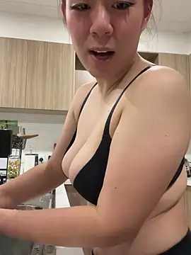 blueburrypie online show from February 12, 12:49 pm