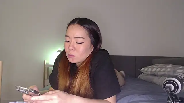 blueburrypie online show from October 24, 12:26 pm