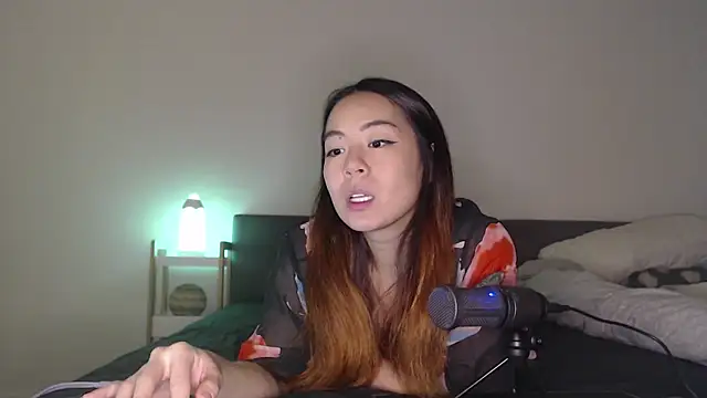 blueburrypie online show from November 3, 2:20 pm