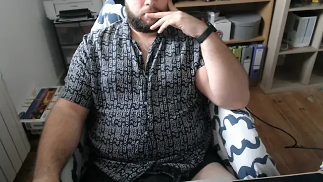 chubbear fr online show from October 16, 10:01 am