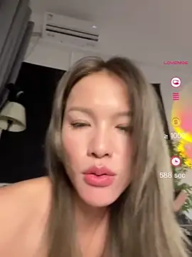 sharony x online show from June 9, 6:31 pm