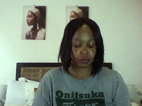 Snapshot of Blacksashaxx chatting on November 5, 11:13 am Blacksashaxx online show from November 5, 11:13 am