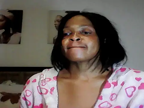 Snapshot of Blacksashaxx chatting on November 26, 7:47 pm Blacksashaxx online show from November 26, 7:47 pm